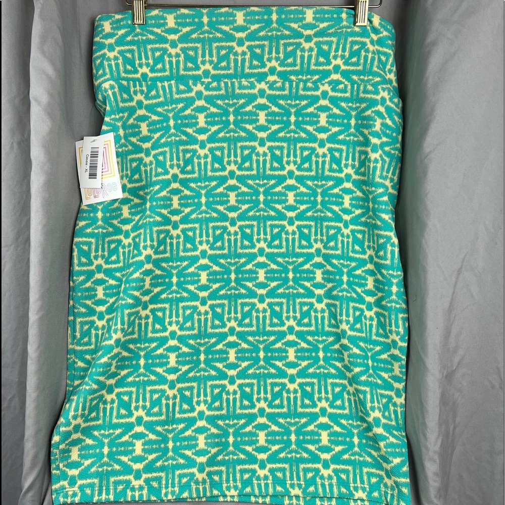 LulaRoe “Cassie” Pencil Skirt sz xl